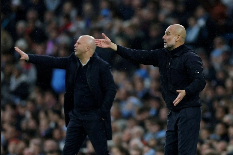 Pep Guardiola không ngừng điều chỉnh Man City để thích nghi với tốc độ và sự khốc liệt của bóng đá Anh.