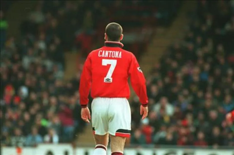 Di sản của Cantona không chỉ nằm ở danh hiệu, mà còn ở tinh thần chiến thắng ông truyền lại cho thế hệ sau.