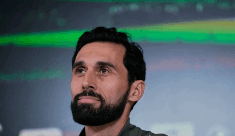 Chân dung HLV Álvaro Arbeloa – Người kế thừa di sản vĩ đại tại Santiago Bernabéu.